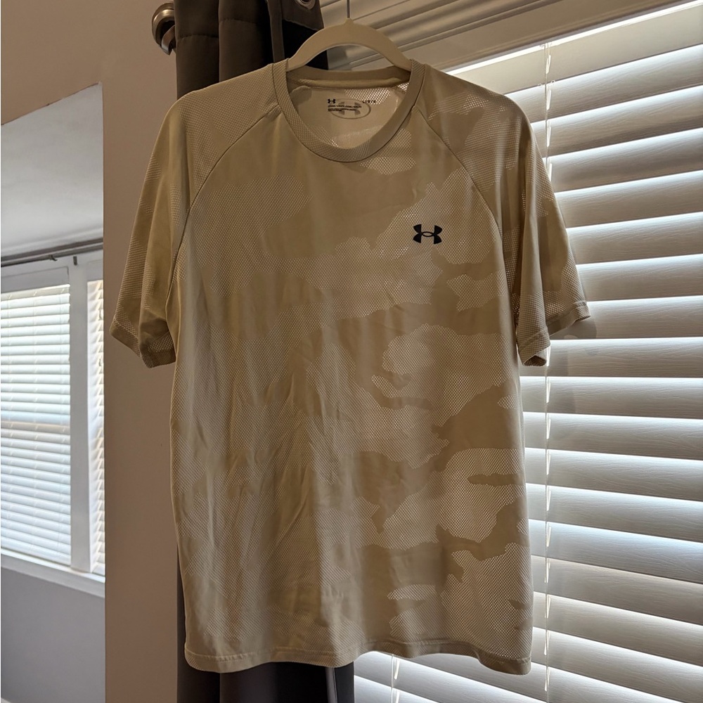 Under Armour Men's Light Tan Camo Tee